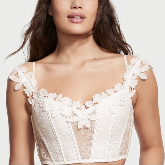Victoria's Secret Tops - New!! Victoria’s Secret Corset Top With Boning & Large Floral Detail Sz M White